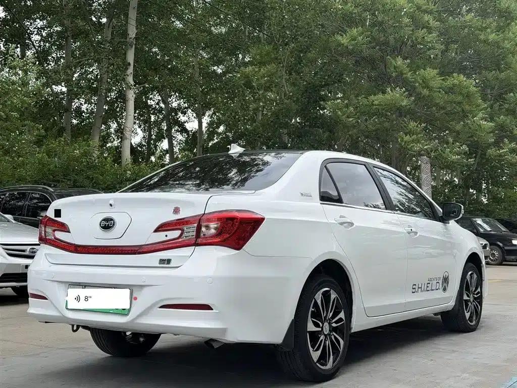 Qin New Energy 2015 1.5T Dual Crown Flagship Plus Edition — миниатюра 4