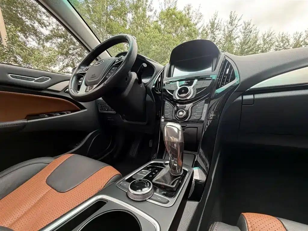 Qin New Energy 2015 1.5T Dual Crown Flagship Plus Edition — миниатюра 8