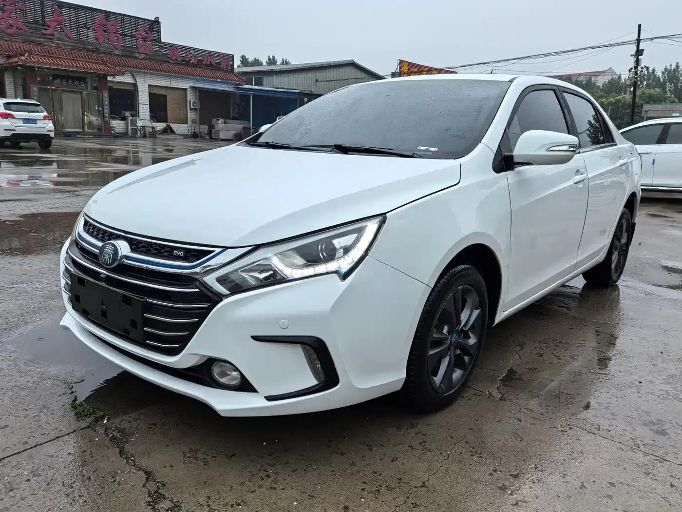 Qin New Energy 2017 1.5T Premium Edition — миниатюра 1