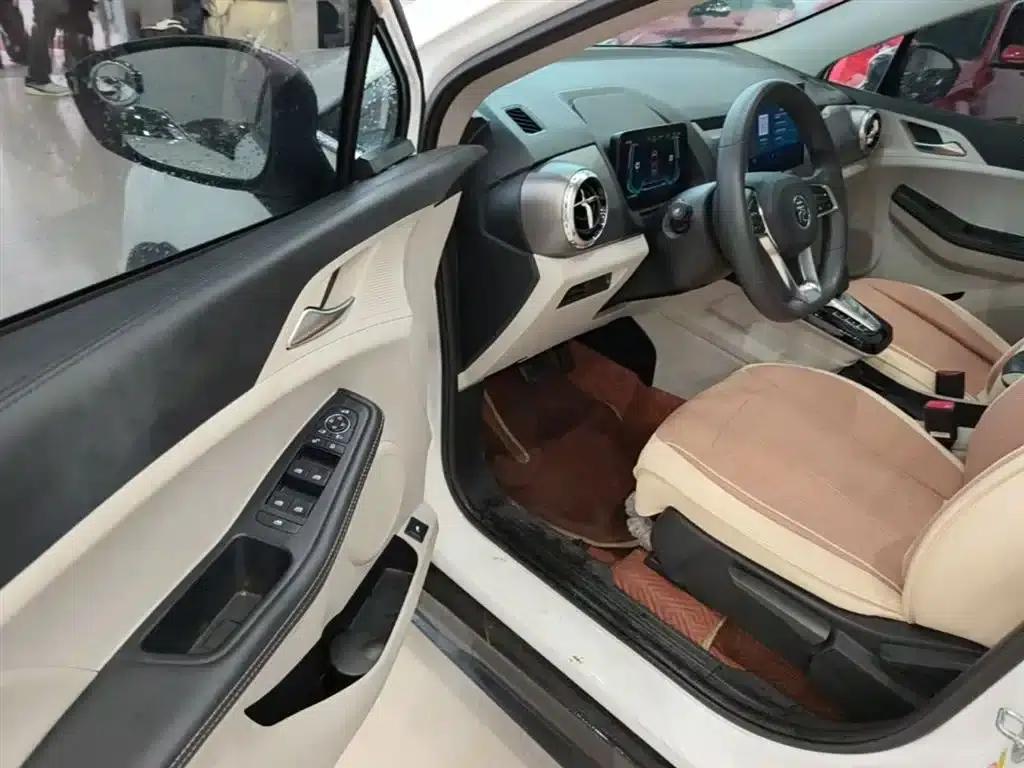 Yuan Pro 2021 401KM Premium — миниатюра 16