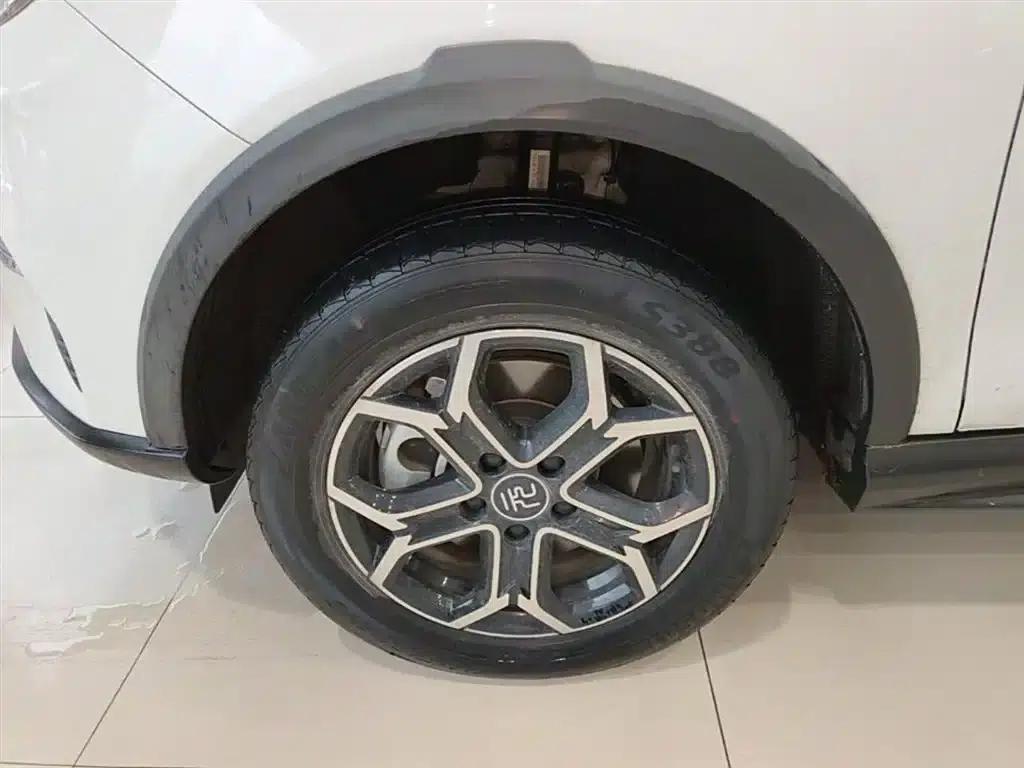 Yuan Pro 2021 401KM Premium — миниатюра 23