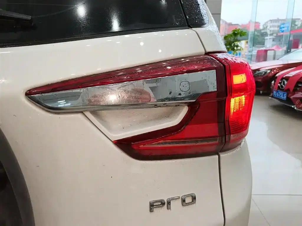 Yuan Pro 2021 401KM Premium — миниатюра 8