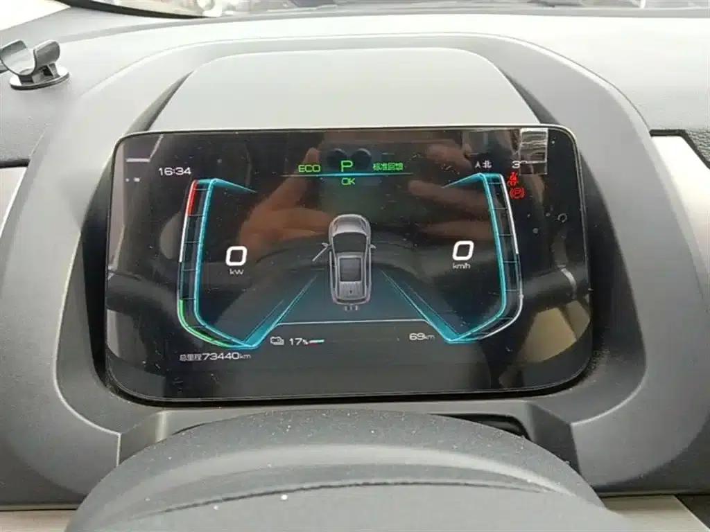 Yuan Pro 2021 401KM Premium — миниатюра 12