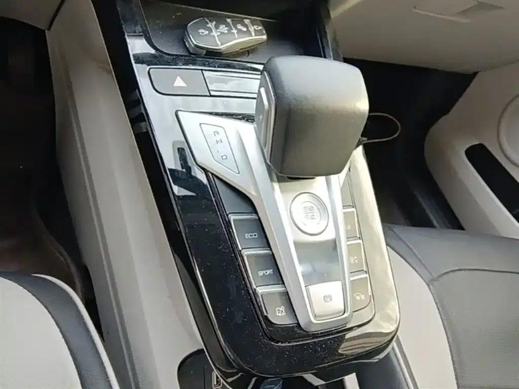 Yuan Pro 2021 401KM Premium — миниатюра 14