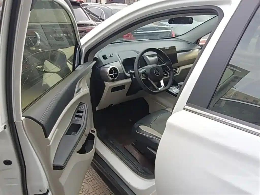 Yuan Pro 2021 401KM Premium — миниатюра 16
