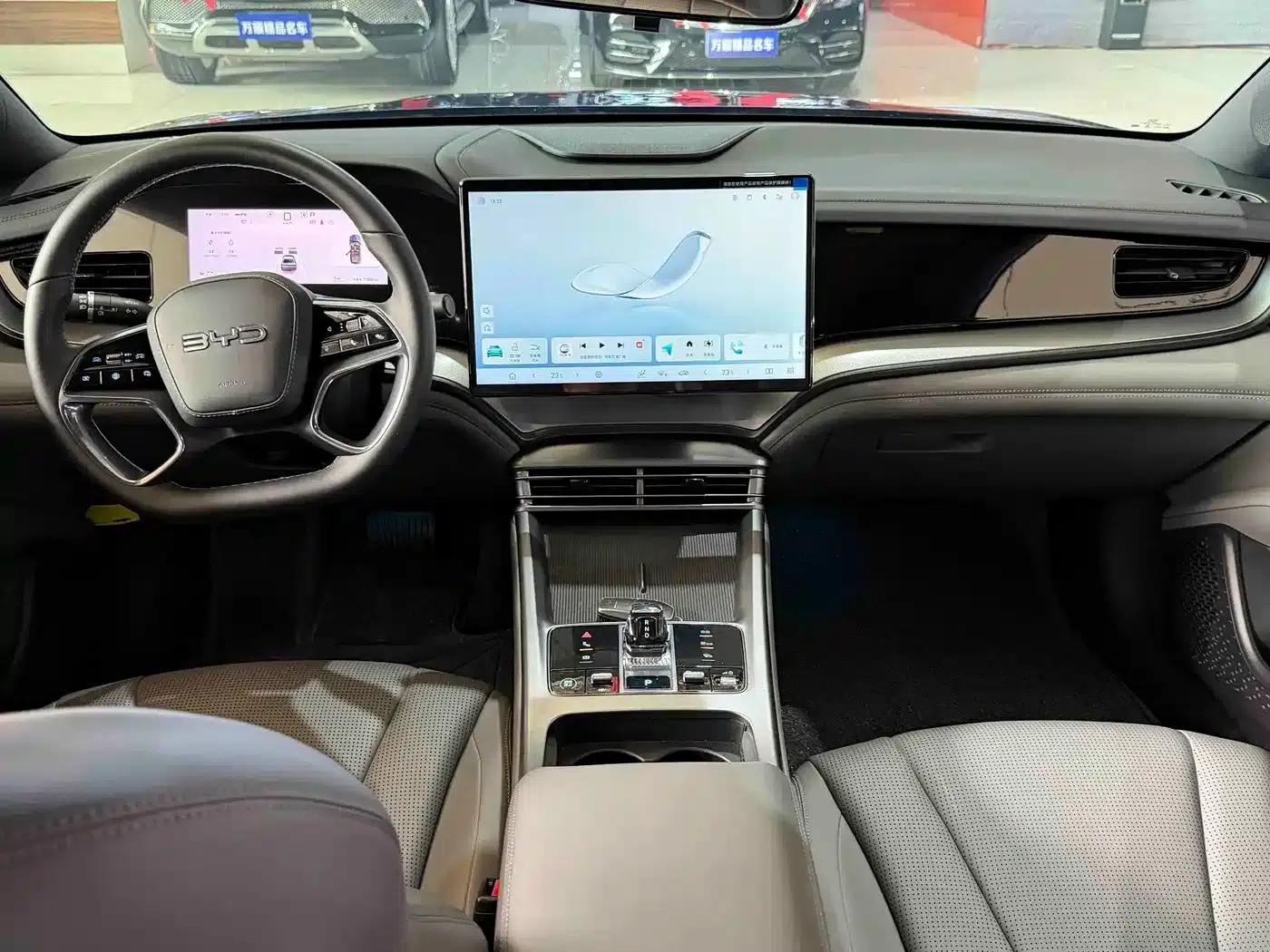 Seal 07 DM-i 2025 Model DM-i 1.5L 125km Elite — миниатюра 14