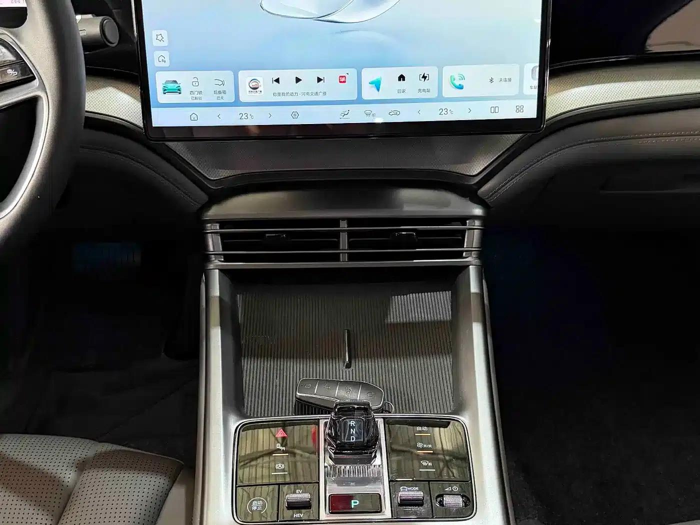 Seal 07 DM-i 2025 Model DM-i 1.5L 125km Elite — миниатюра 17