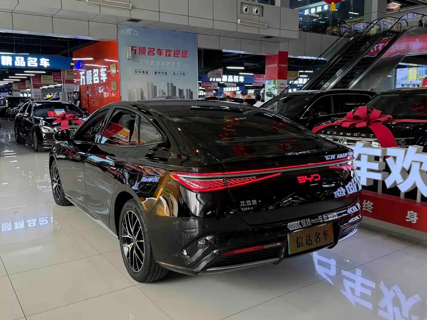 Seal 07 DM-i 2025 Model DM-i 1.5L 125km Elite — миниатюра 19