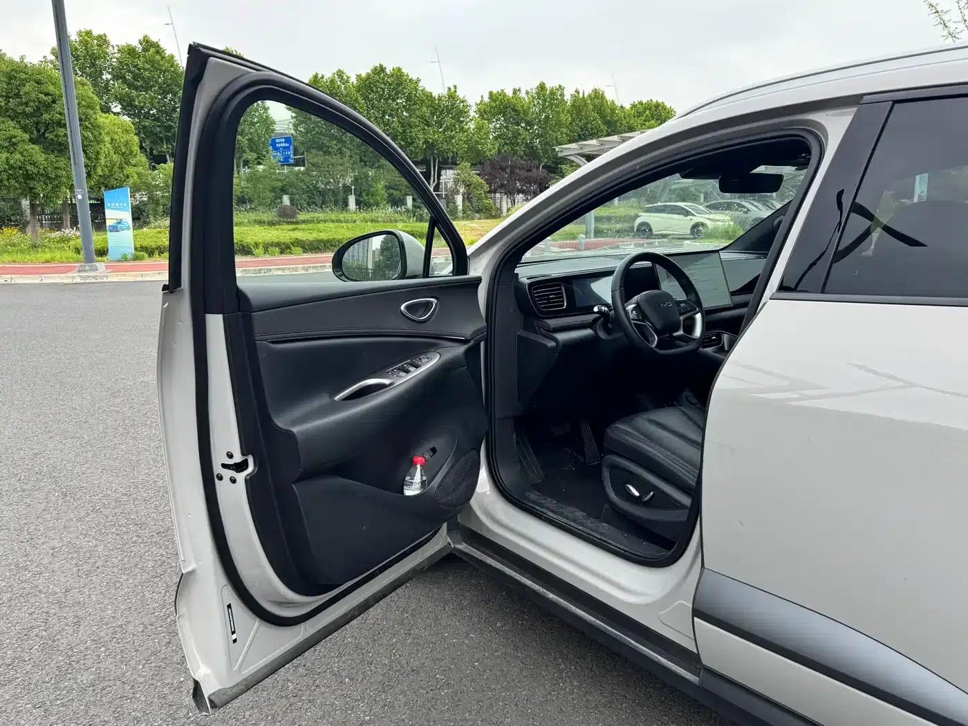 Hiace 06 2025 EV 605 Navigator Pro Edition — миниатюра 7