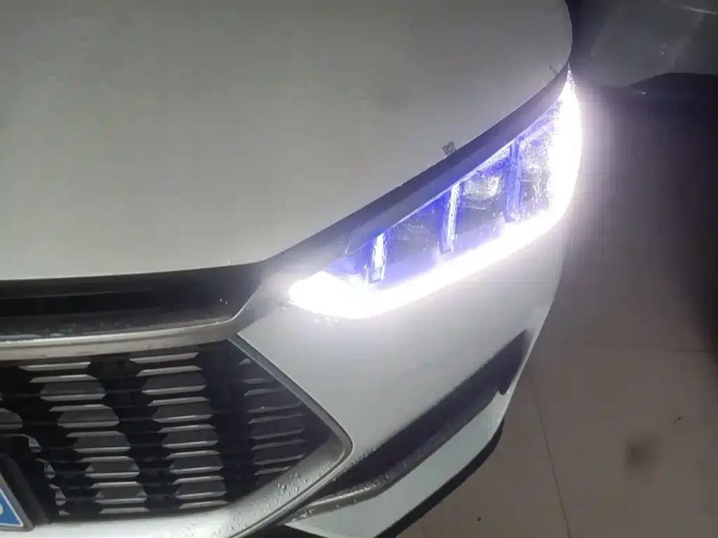 Song PLUS 2020 1.5T Automatic Flagship Edition — миниатюра 3