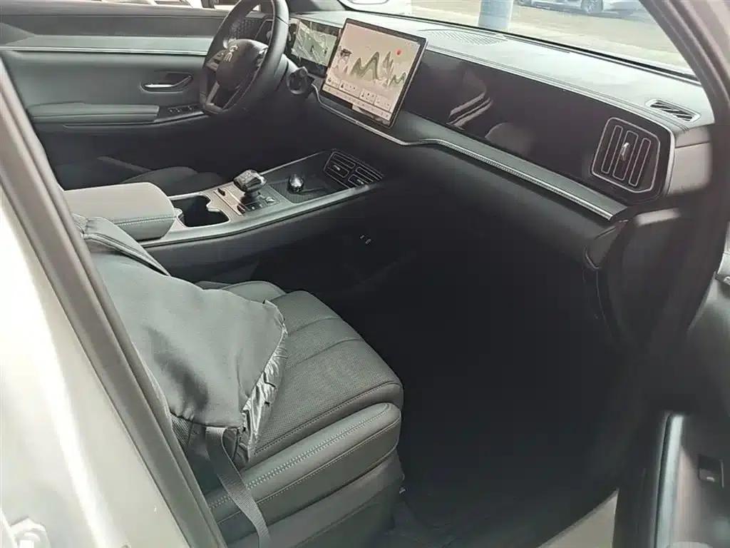 Song Pro New Energy 2025 Model, Second Generation Intelligent Driving Edition DM-i 75KM Leading Edition — миниатюра 25