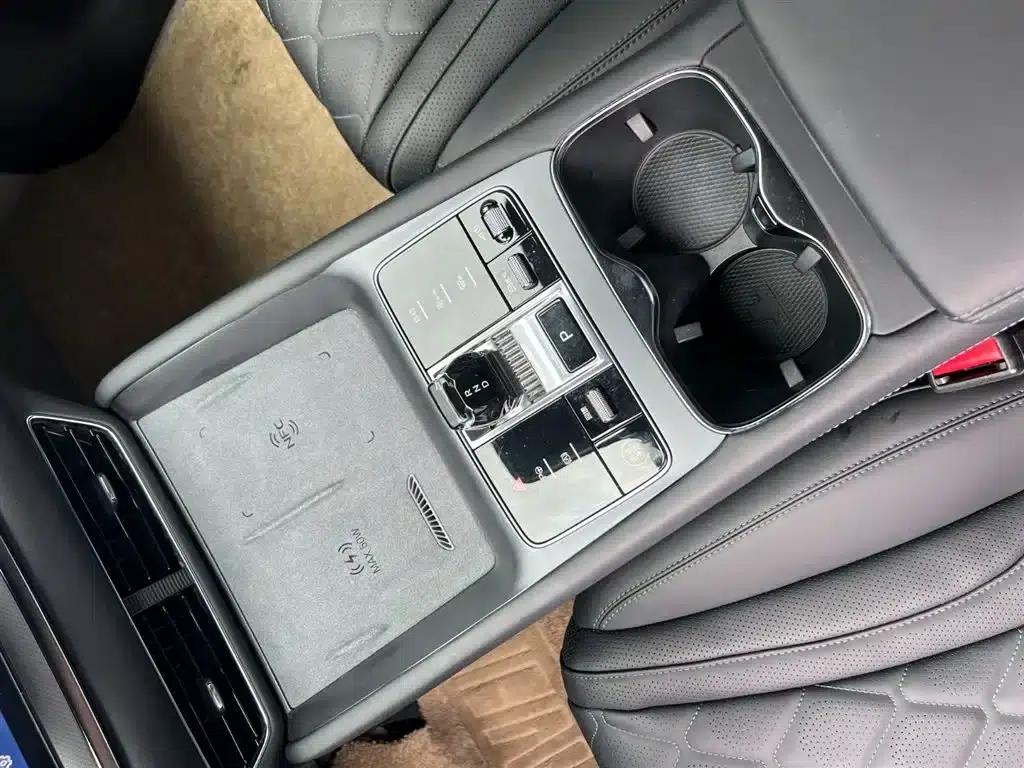 Hiace 07 EV 2024 550 Standard Edition — миниатюра 16