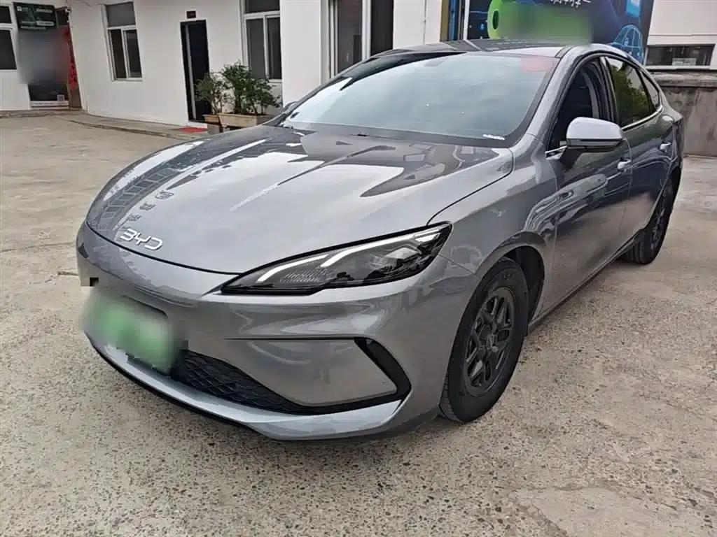 Seal 05 DM-i 2025 DM-i Intelligent Driving Edition 55KM Luxury Model — миниатюра 2