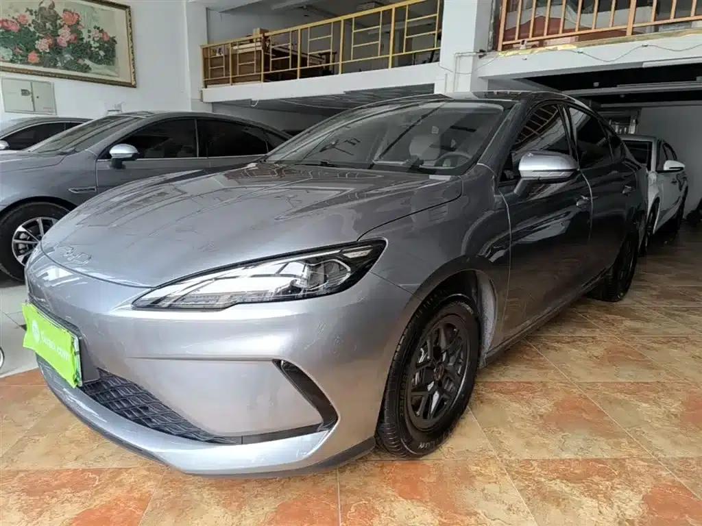 Seal 05 DM-i 2025 DM-i Intelligent Driving Edition 55KM Luxury Model — миниатюра 2