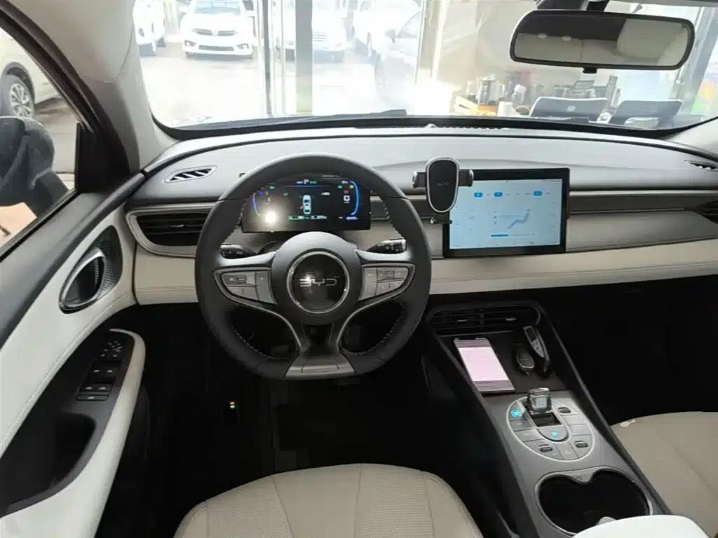 Seal 05 DM-i 2025 DM-i Intelligent Driving Edition 55KM Luxury Model — миниатюра 11