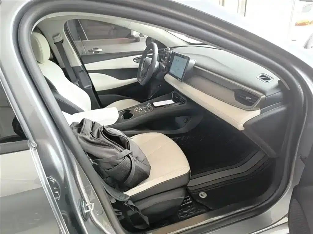 Seal 05 DM-i 2025 DM-i Intelligent Driving Edition 55KM Luxury Model — миниатюра 25