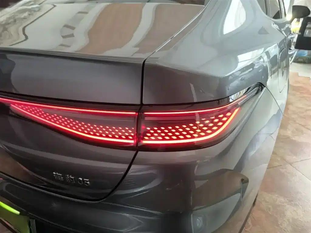 Seal 05 DM-i 2025 DM-i Intelligent Driving Edition 55KM Luxury Model — миниатюра 8