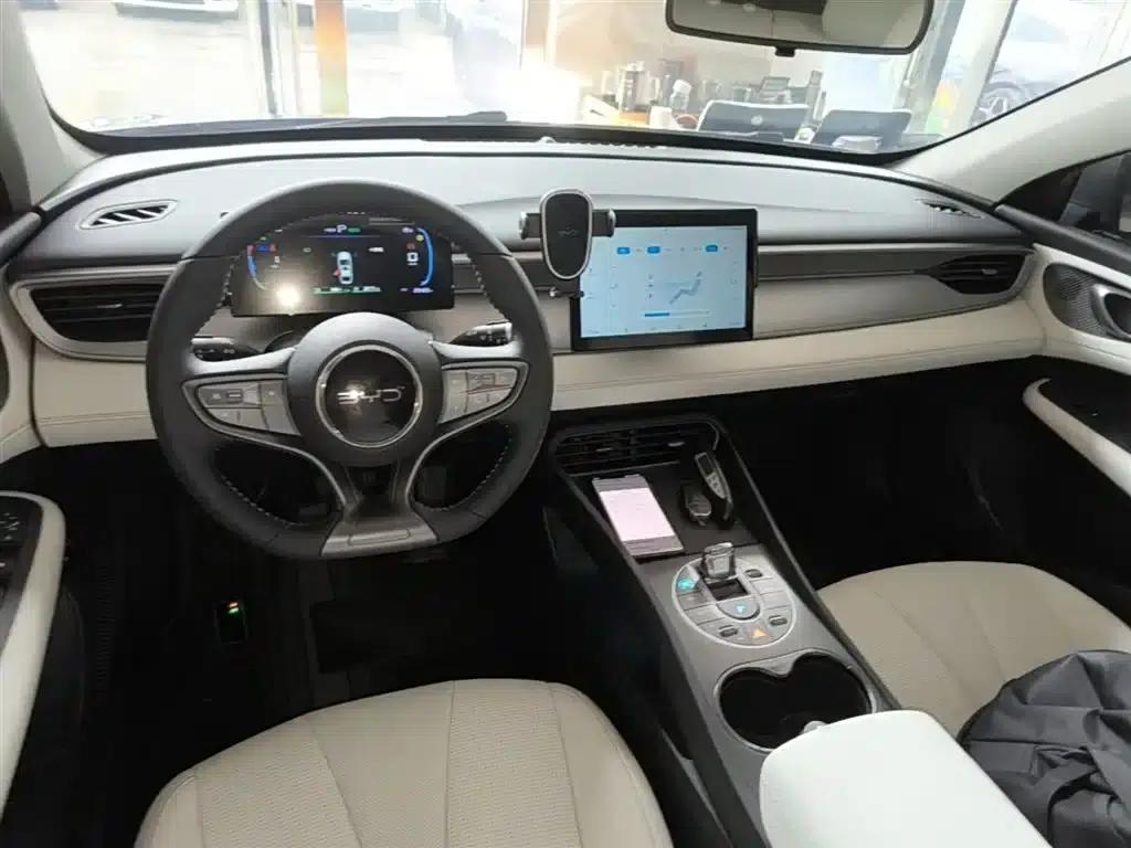 Seal 05 DM-i 2025 DM-i Intelligent Driving Edition 55KM Luxury Model — миниатюра 10