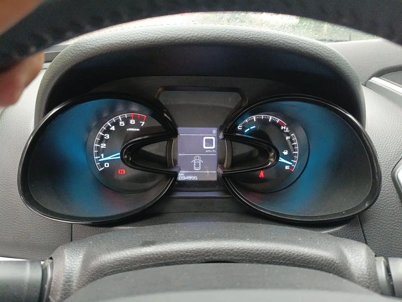 Dongfeng Aeolus AX7 2015 2.0L Manual Zhiyi Trim — миниатюра 12