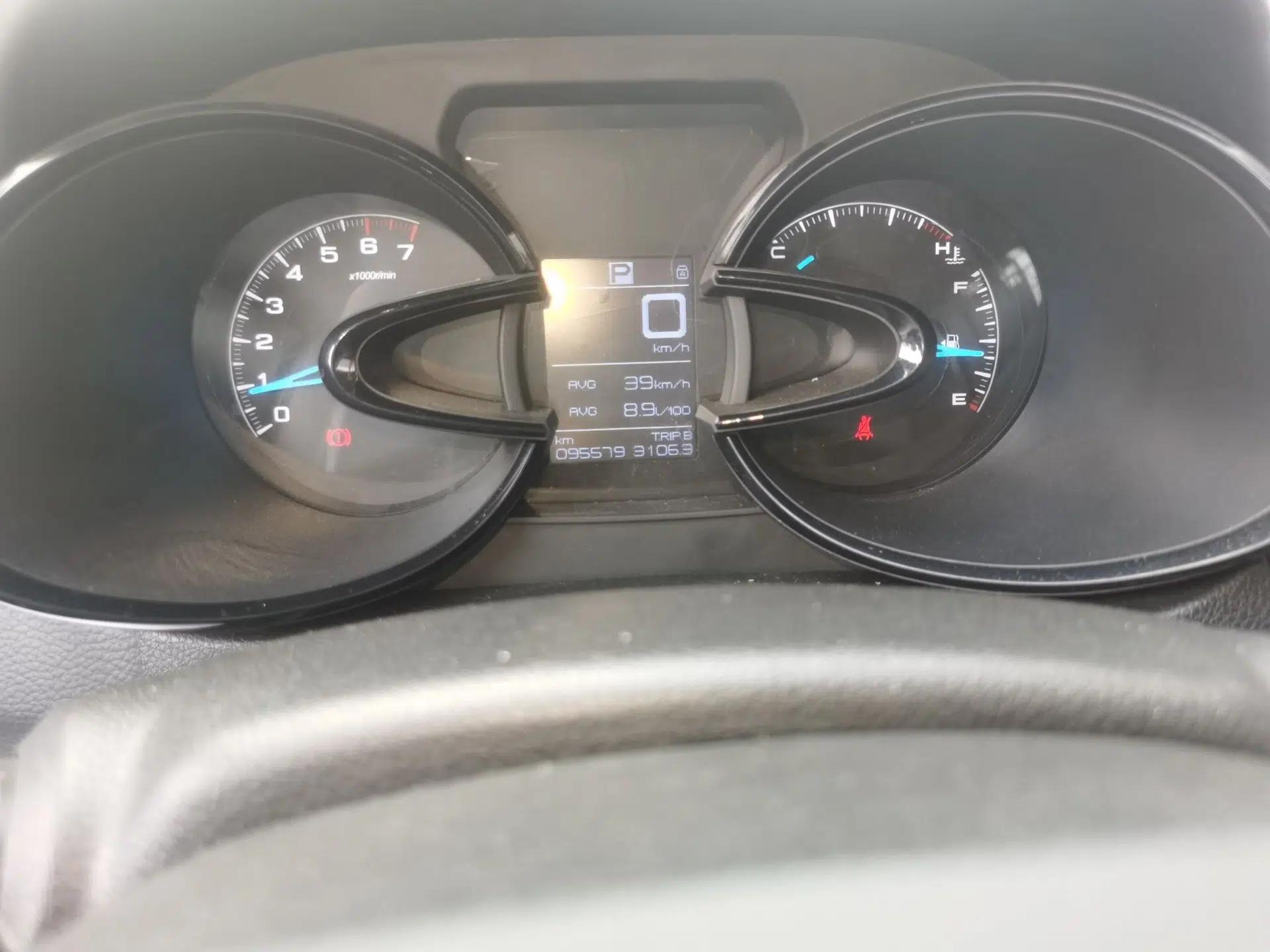 Dongfeng Aeolus AX7 2015 2.3L Automatic ZhiZun Version — миниатюра 13