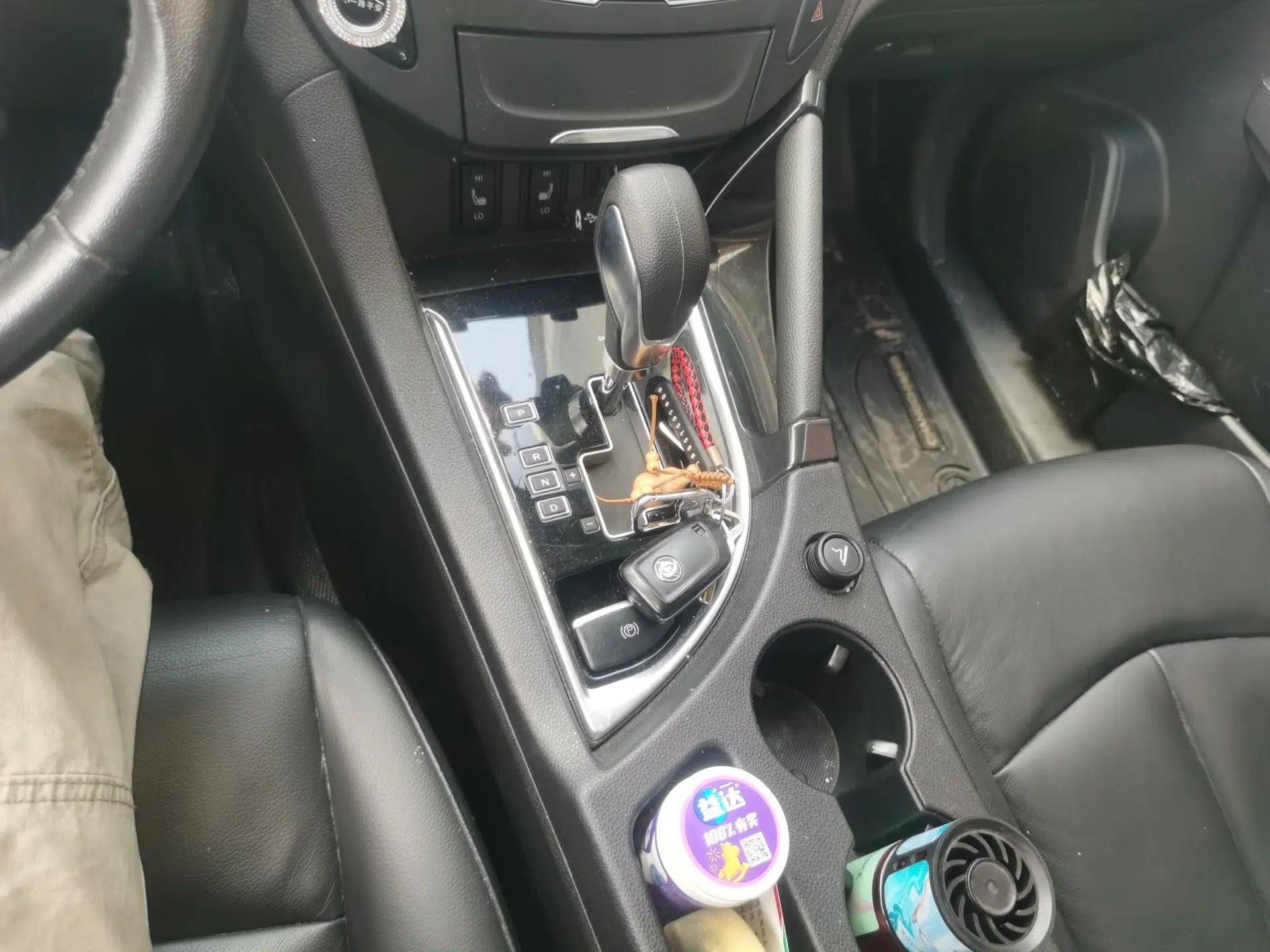 Dongfeng Aeolus AX7 2015 2.3L Automatic ZhiZun Version — миниатюра 15