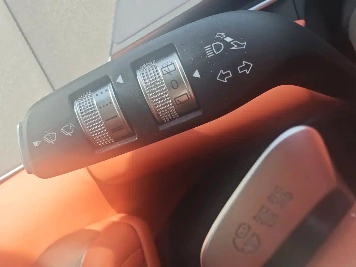 Tang L 2025 EV 600KM Four-Wheel Drive LiDAR Flagship Edition — миниатюра 11