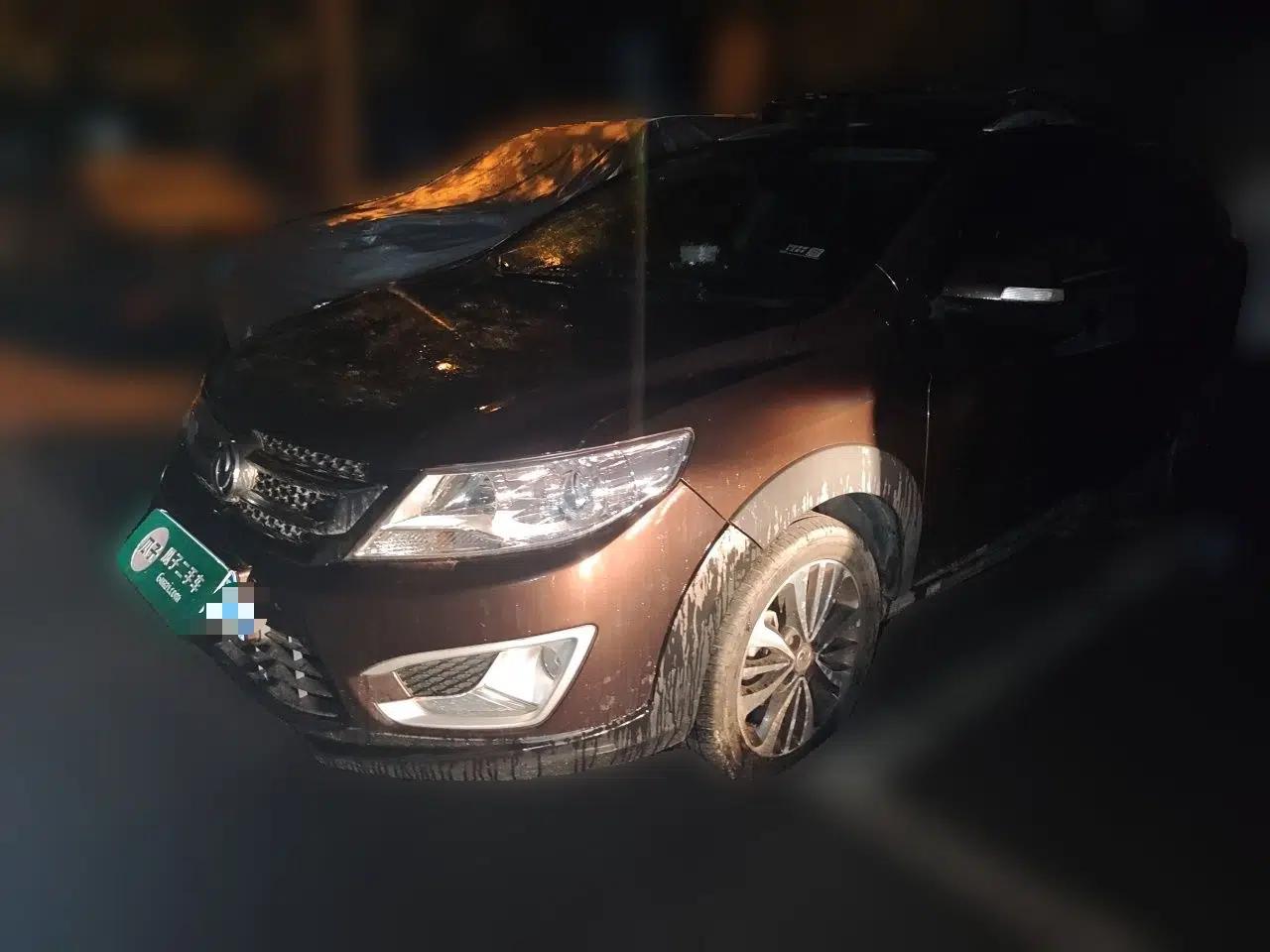 Dongfeng Aeolus AX3 2016 1.4T Manual ZhiKu Model — миниатюра 1