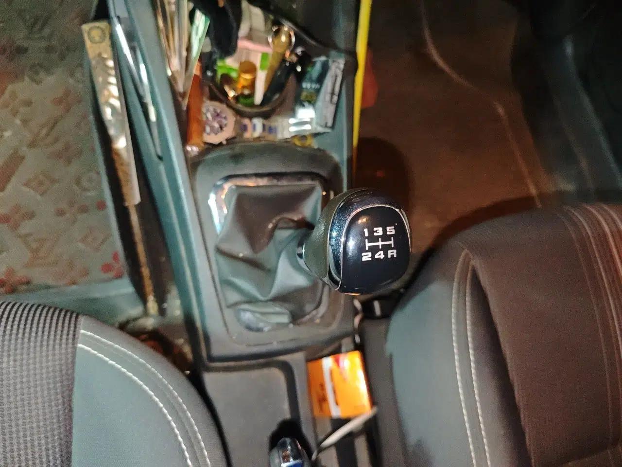 Dongfeng Aeolus AX3 2016 1.4T Manual ZhiKu Model — миниатюра 15