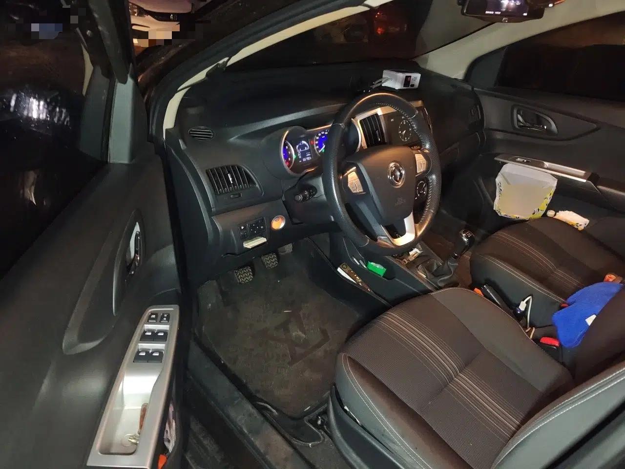 Dongfeng Aeolus AX3 2016 1.4T Manual ZhiKu Model — миниатюра 17