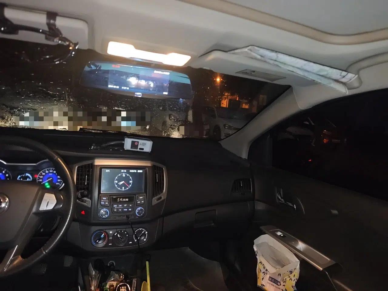 Dongfeng Aeolus AX3 2016 1.4T Manual ZhiKu Model — миниатюра 19