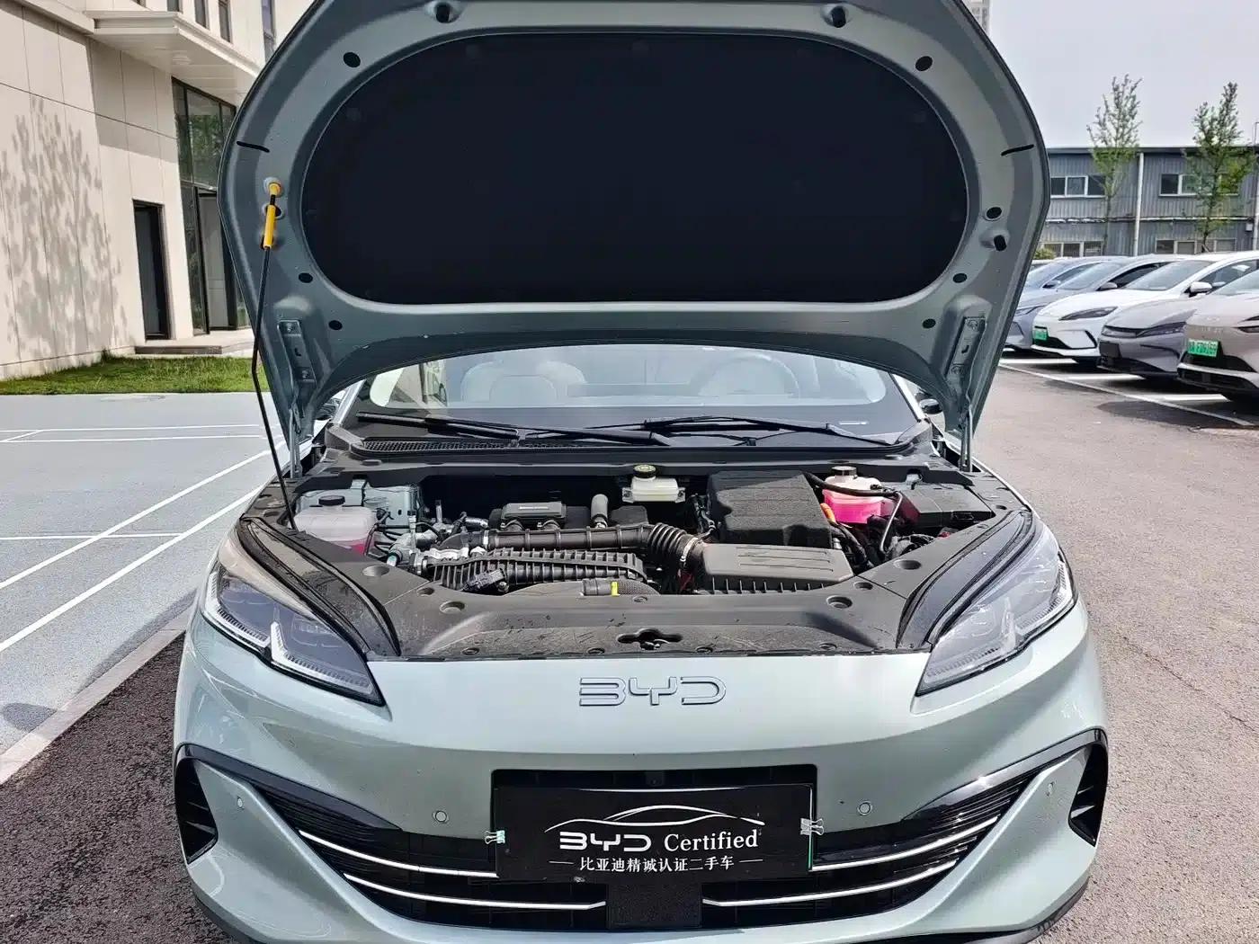 Seal 06 DM-i Touring Edition 2025 DM-i 150KM Flagship Model — миниатюра 2
