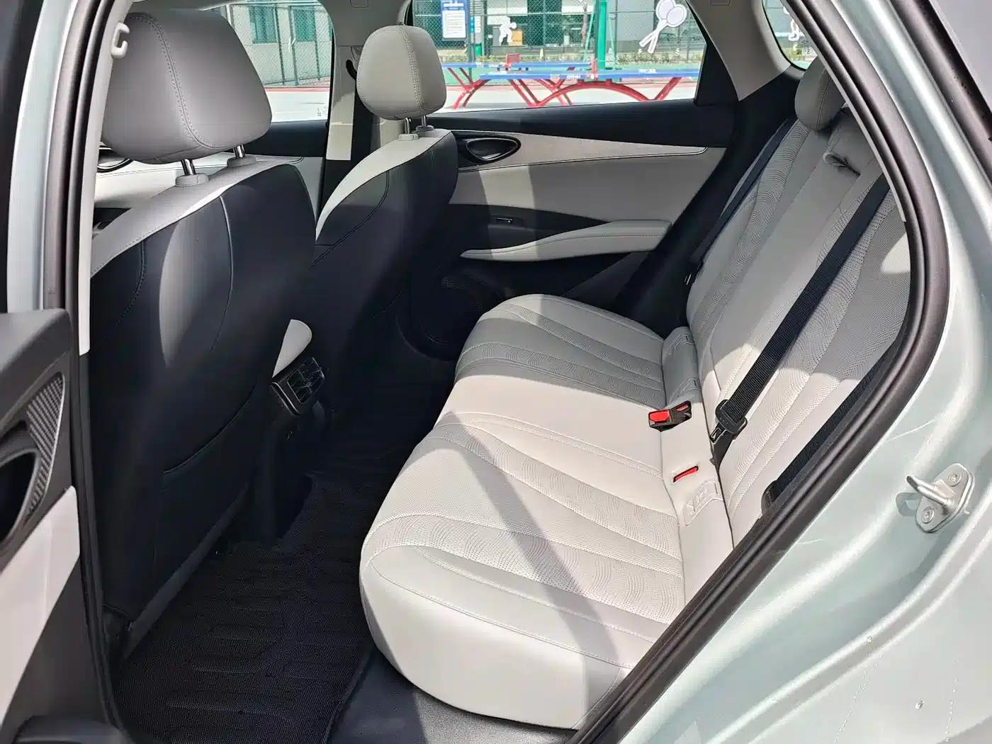 Seal 06 DM-i Touring Edition 2025 DM-i 150KM Flagship Model — миниатюра 4