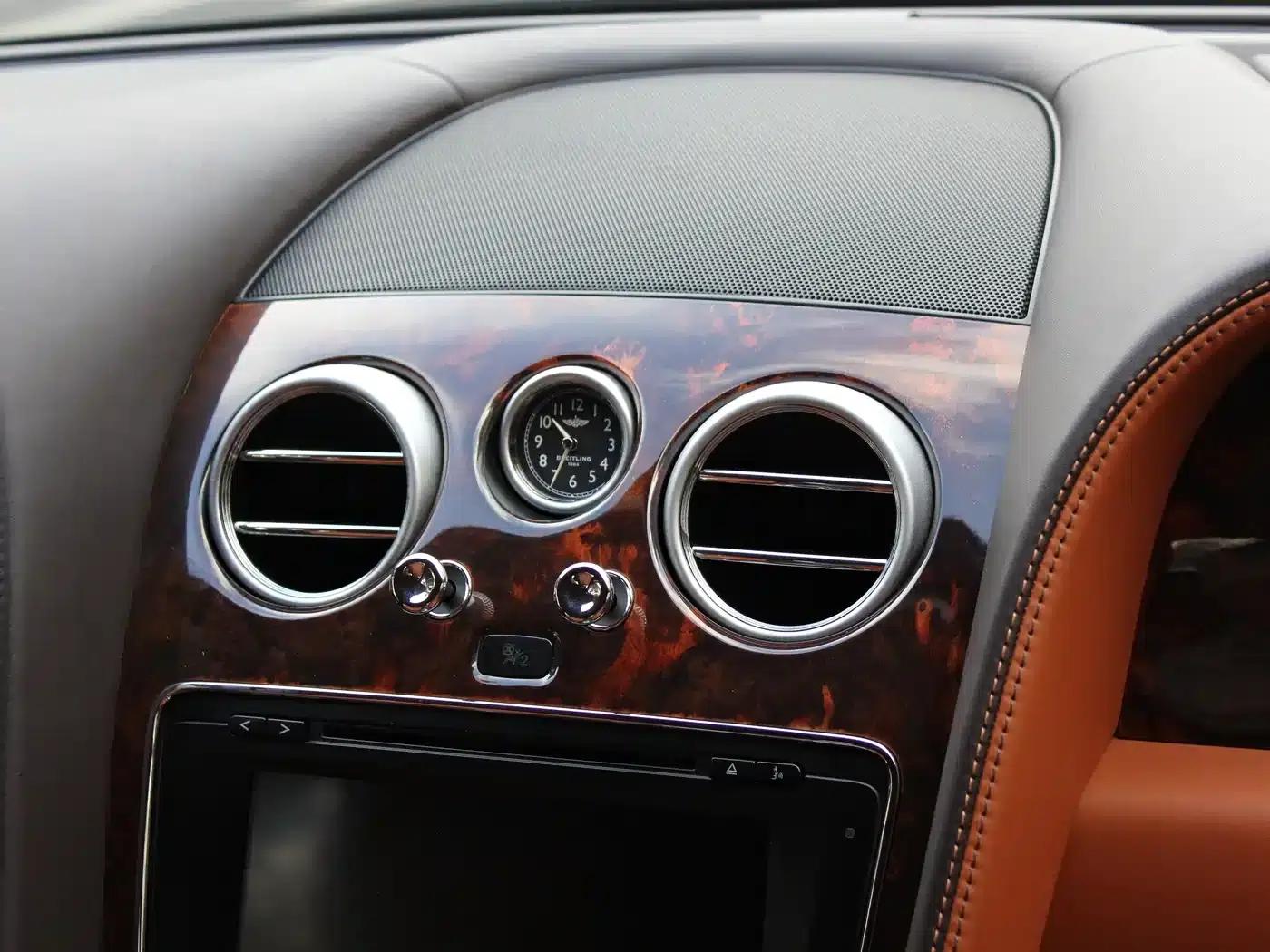 2014 Flying Spur 4.0T V8 Standard Edition — миниатюра 9