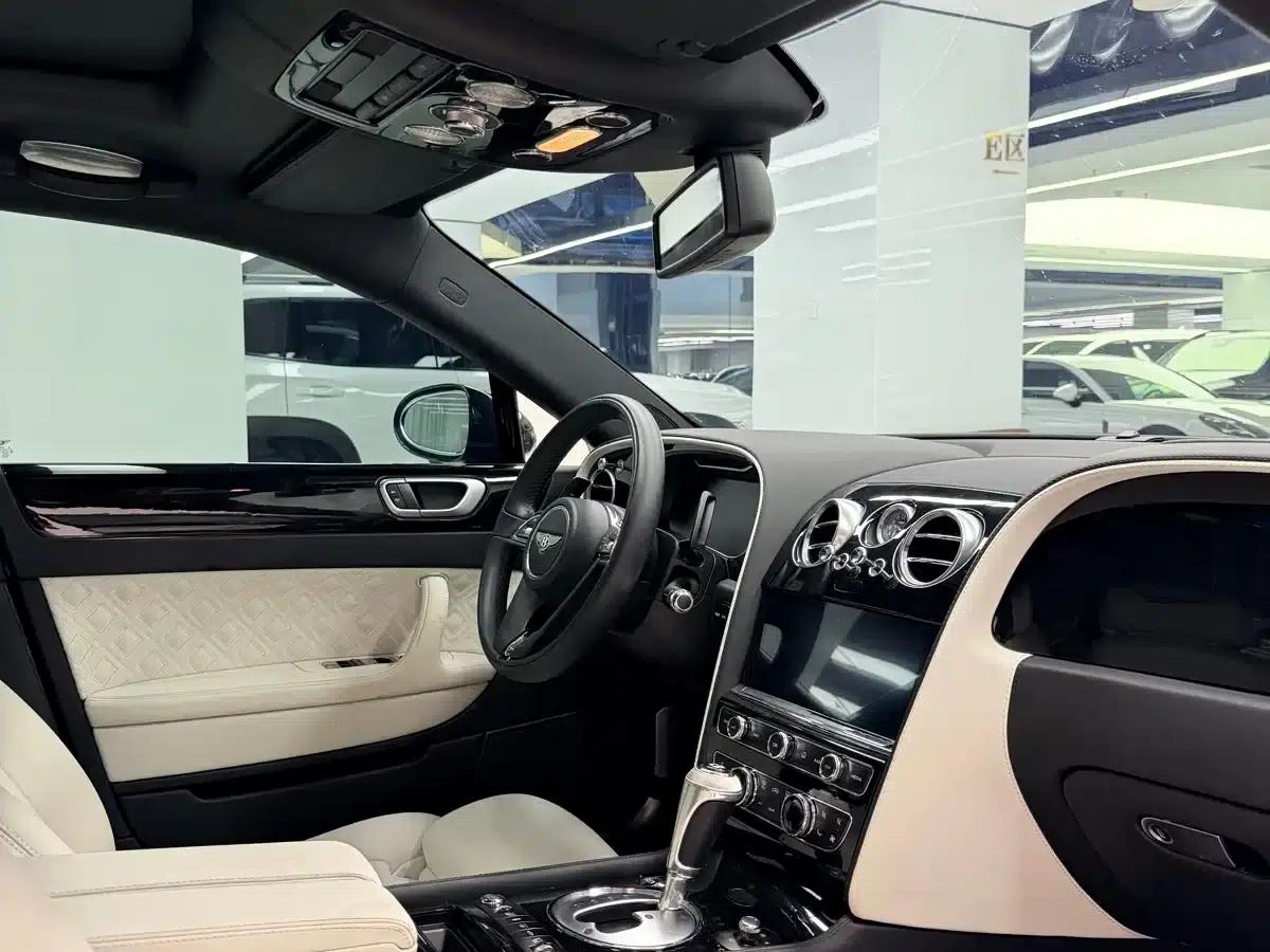 2010 Flying Spur 6.0T Four-Seater — миниатюра 8