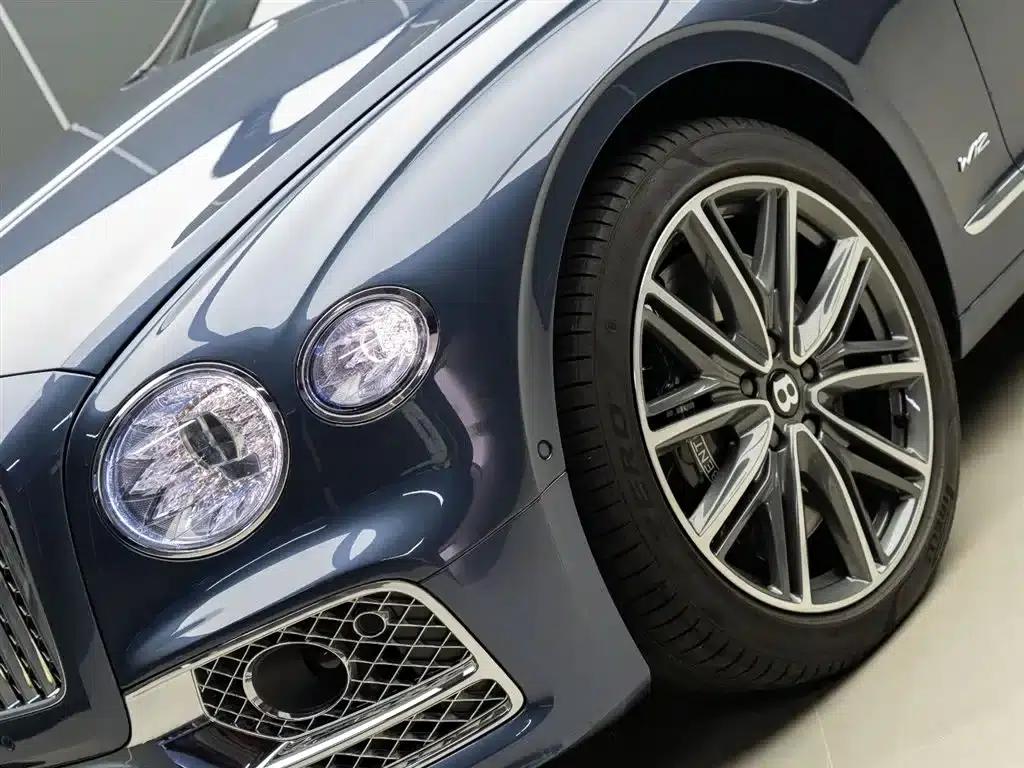 Flying Spur 2020 6.0T W12 Standard Edition — миниатюра 3