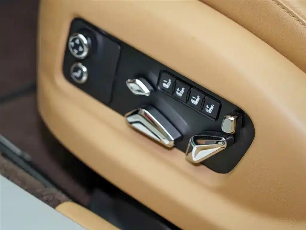Flying Spur 2022 4.0T V8 Standard Edition — миниатюра 11