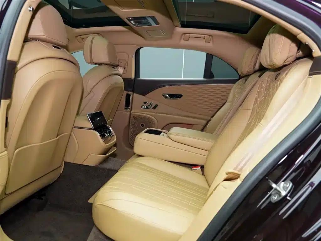 Flying Spur 2022 4.0T V8 Standard Edition — миниатюра 14