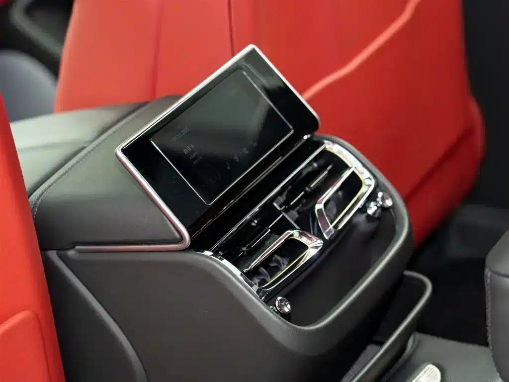 Flying Spur 2020 6.0T W12 Standard Edition — миниатюра 13