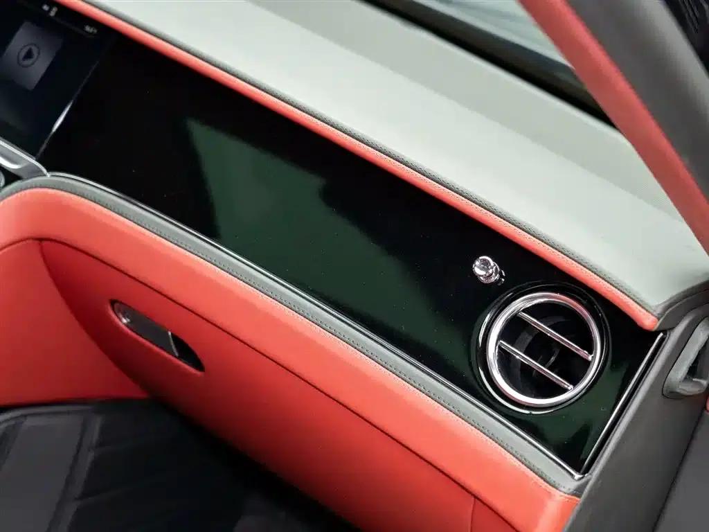 Flying Spur 2020 6.0T W12 Standard Edition — миниатюра 20