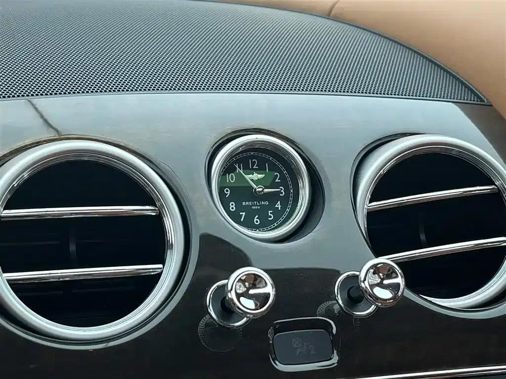 2015 Mercedes-Benz Flying Spur 6.0T W12 Standard Edition — миниатюра 21