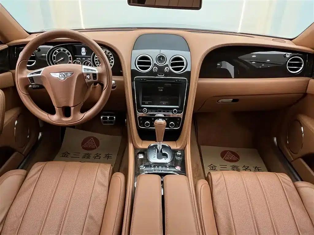 2015 Mercedes-Benz Flying Spur 6.0T W12 Standard Edition — миниатюра 24