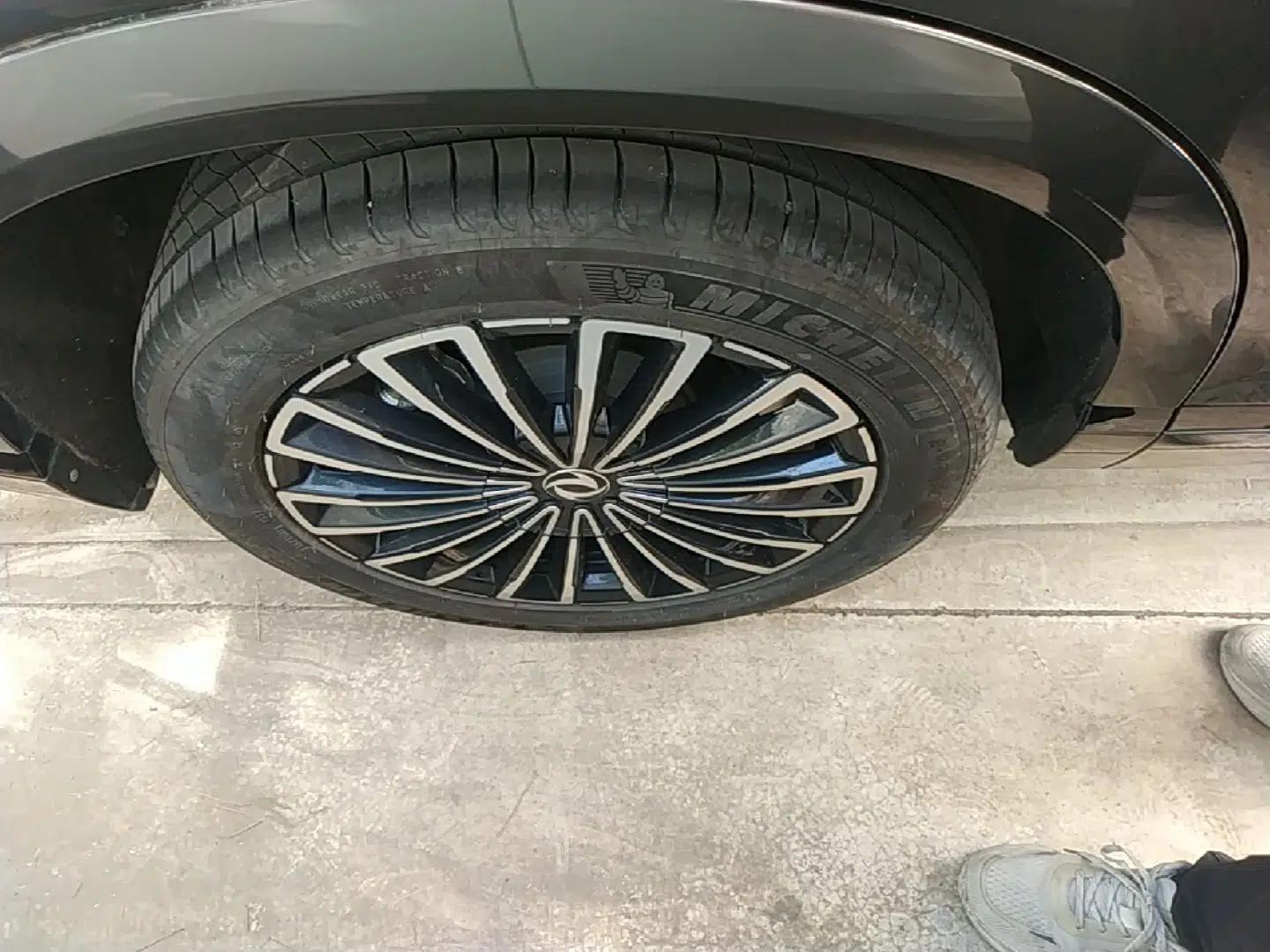Dongfeng Aeolus L8 2025 Model 185KM Dream Edition — миниатюра 10