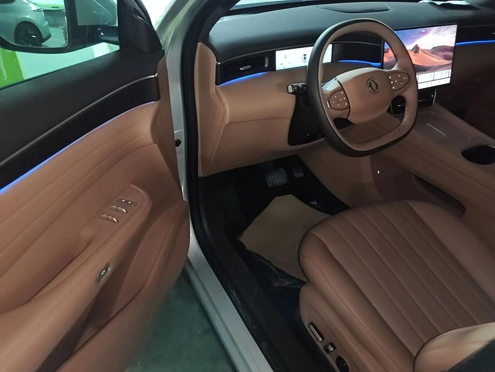 Dongfeng Aeolus L8 2025 Model 185KM Dream Edition — миниатюра 19