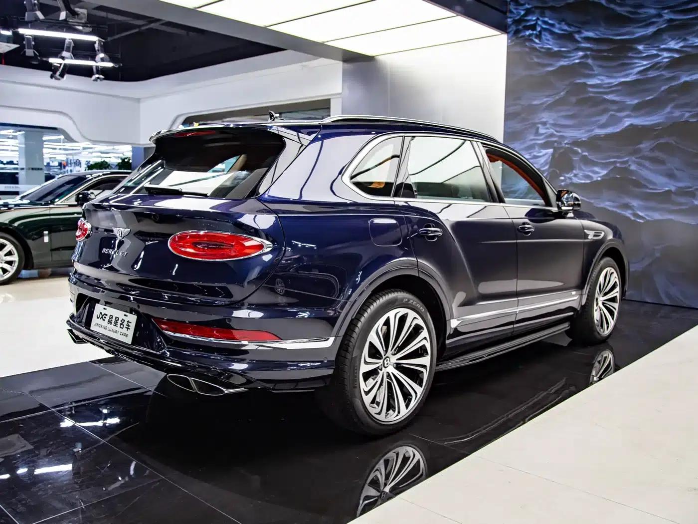 Bentayga 2021 4.0T V8 — миниатюра 9