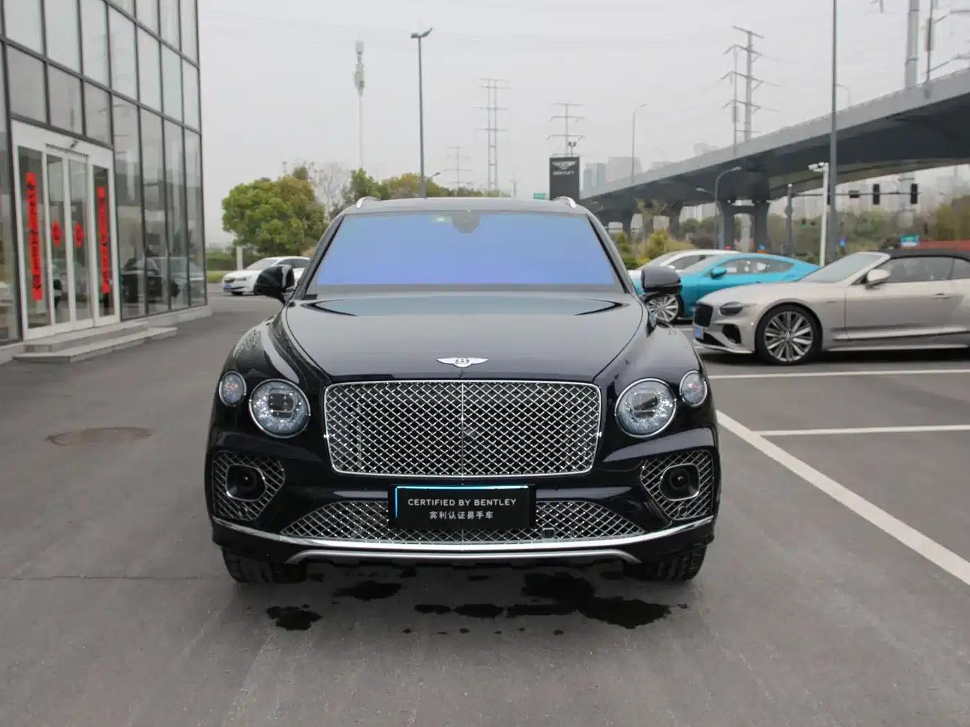 Bentayga 2022 4.0T V8 — миниатюра 2