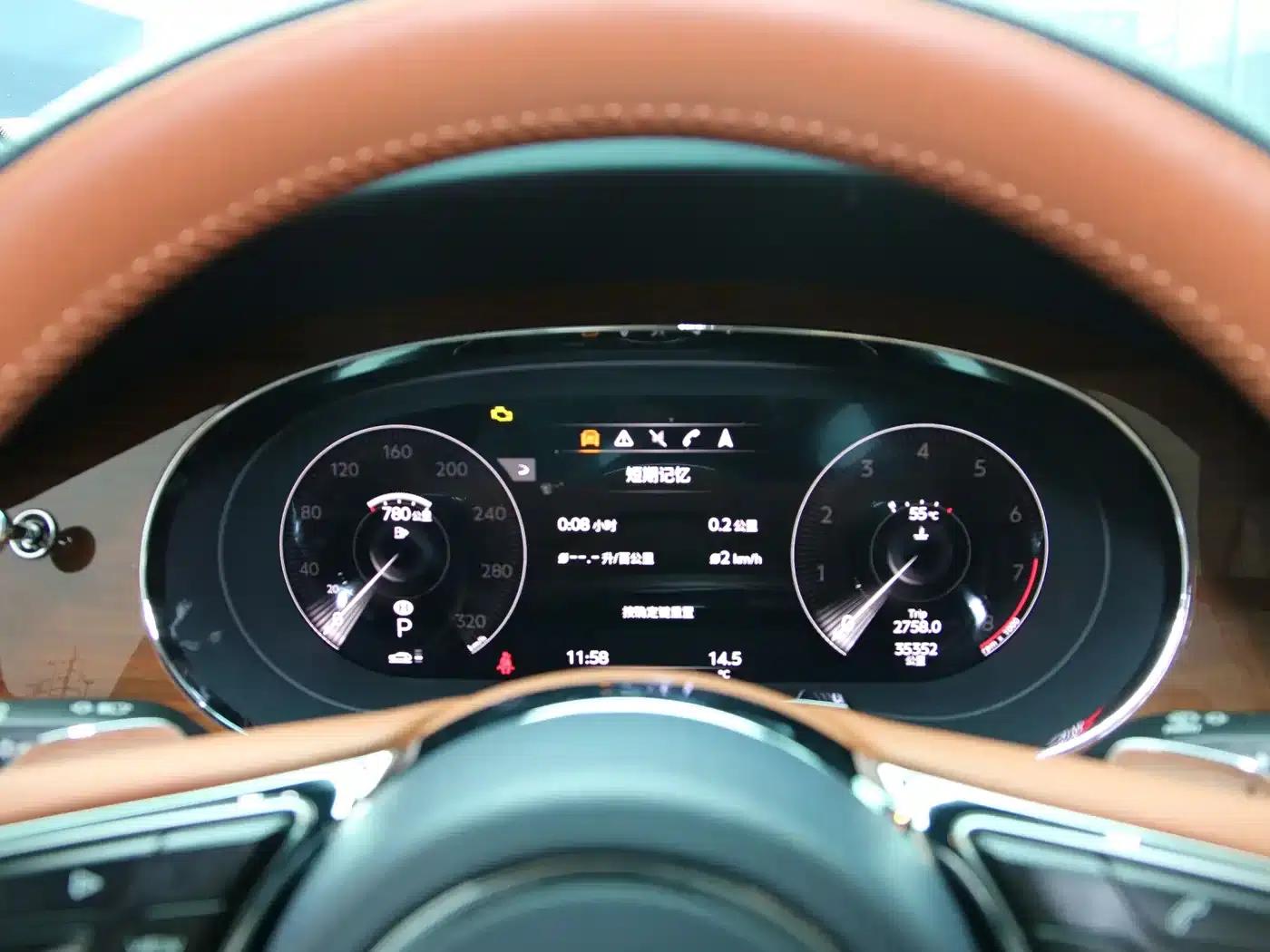Bentayga 2022 4.0T V8 — миниатюра 14