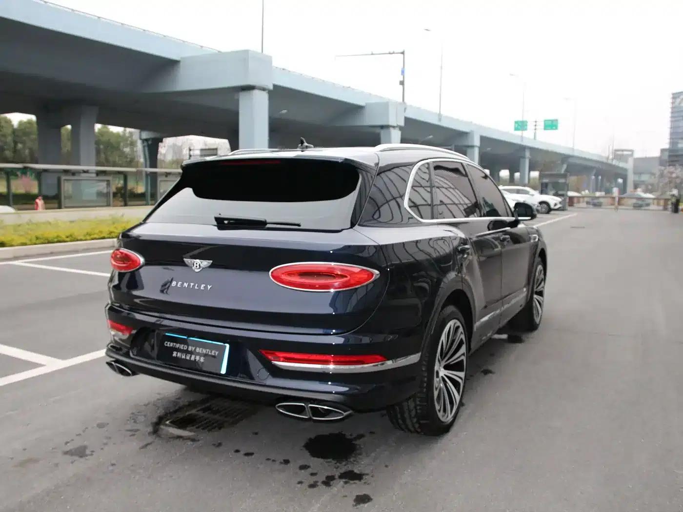 Bentayga 2022 4.0T V8 — миниатюра 6