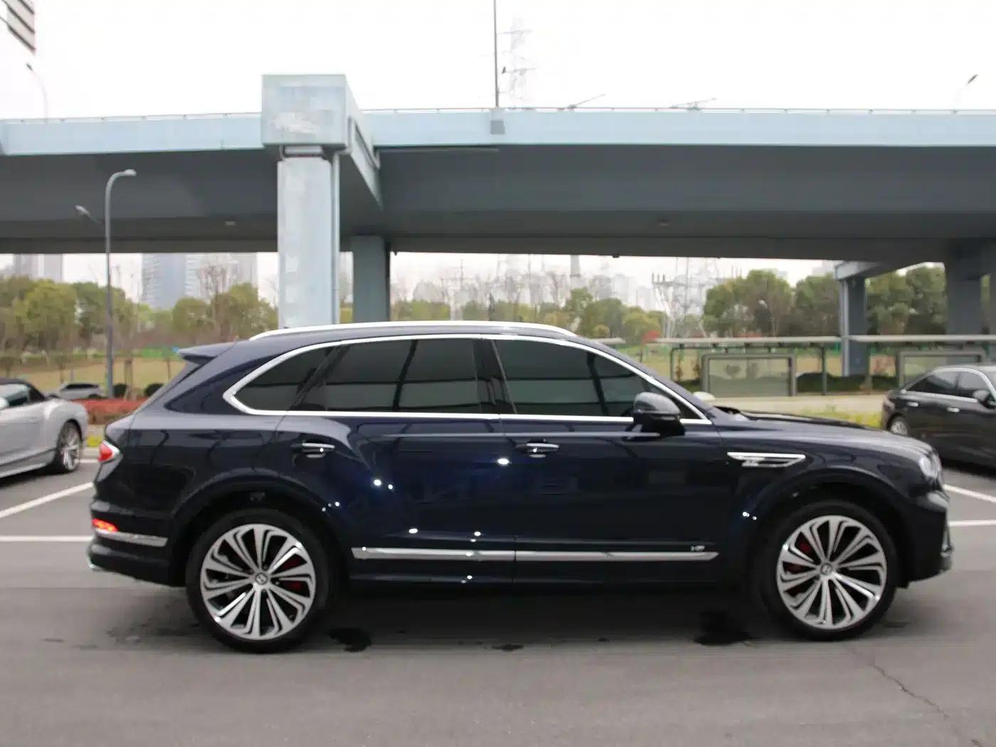 Bentayga 2022 4.0T V8 — миниатюра 7