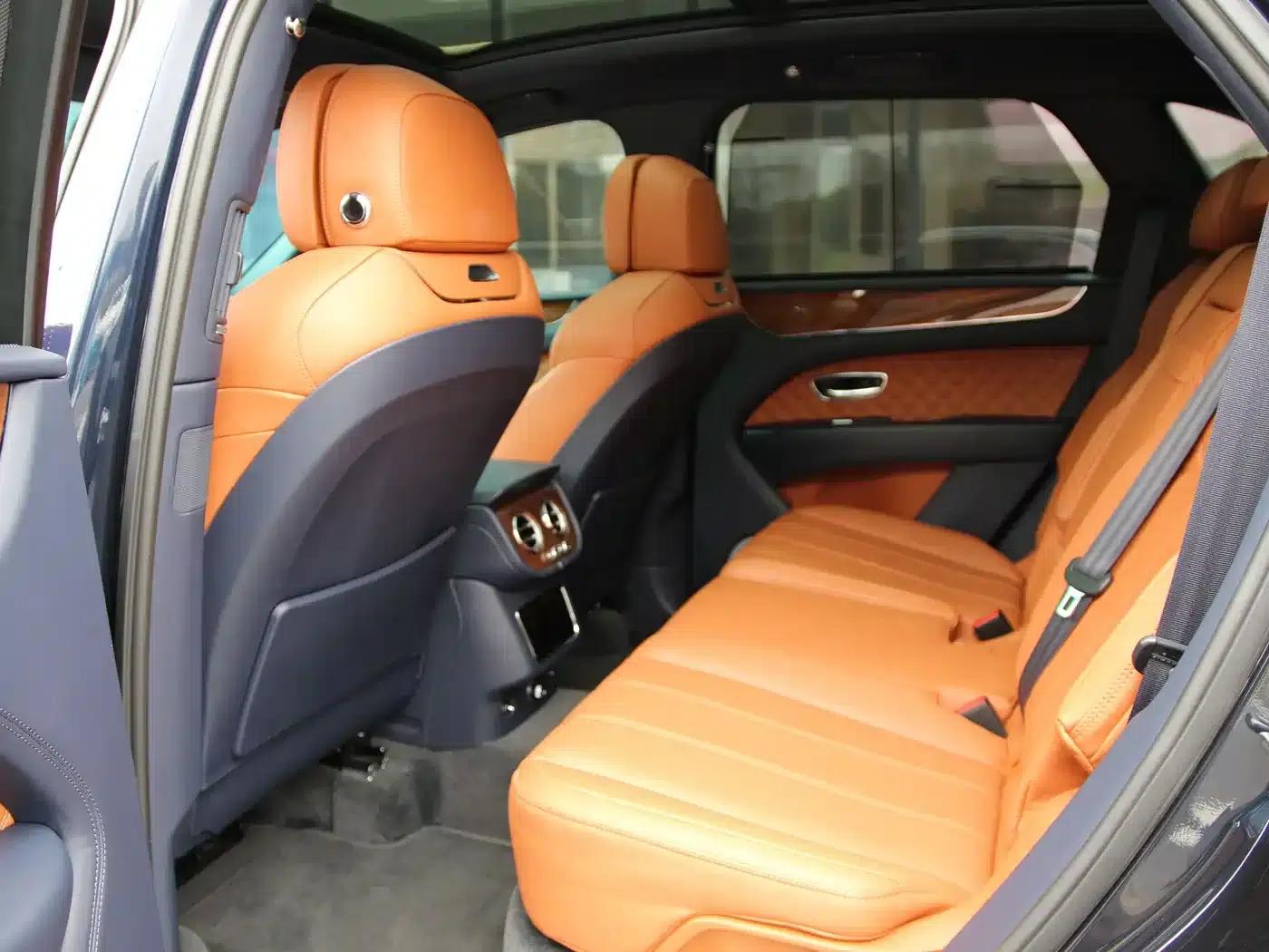 Bentayga 2022 4.0T V8 — миниатюра 10