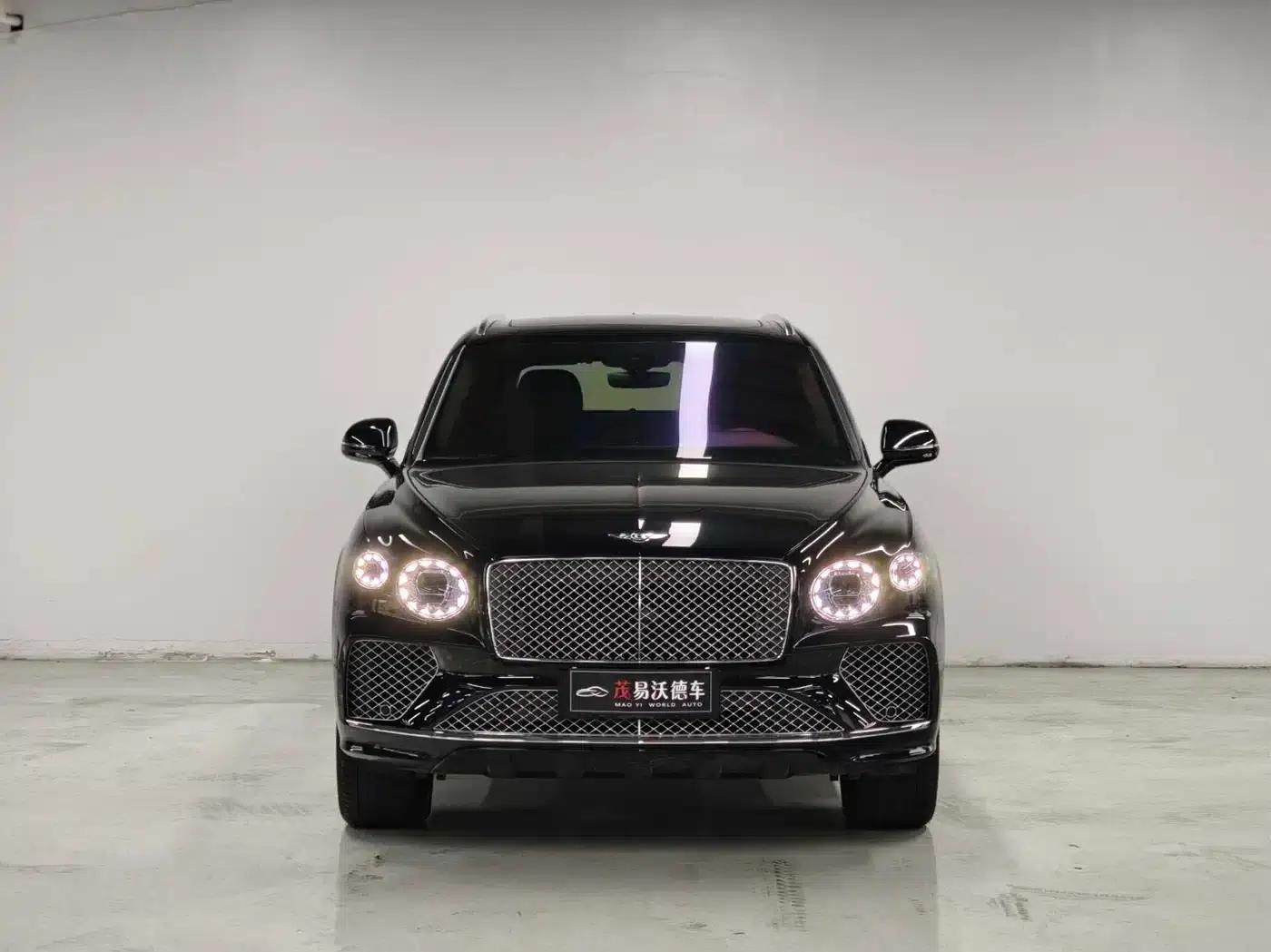 Bentayga 2022 4.0T V8 — миниатюра 2